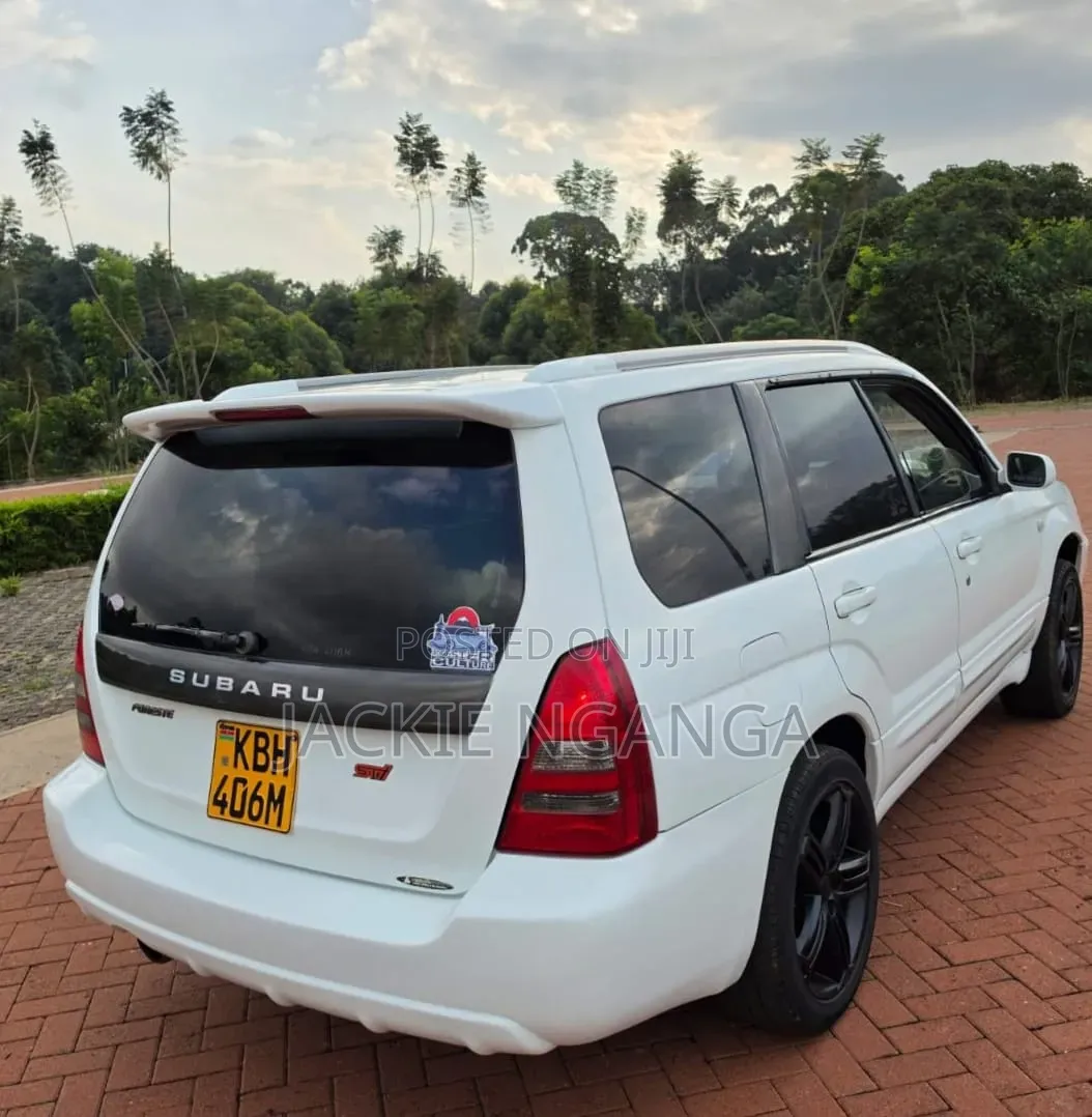 Subaru Forester 2005 White