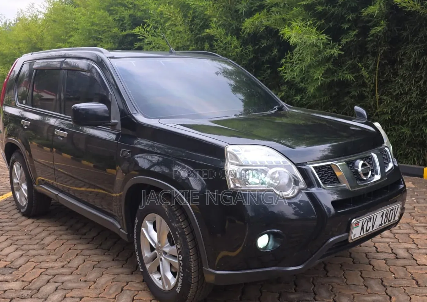 Nissan X-Trail 2012 Black