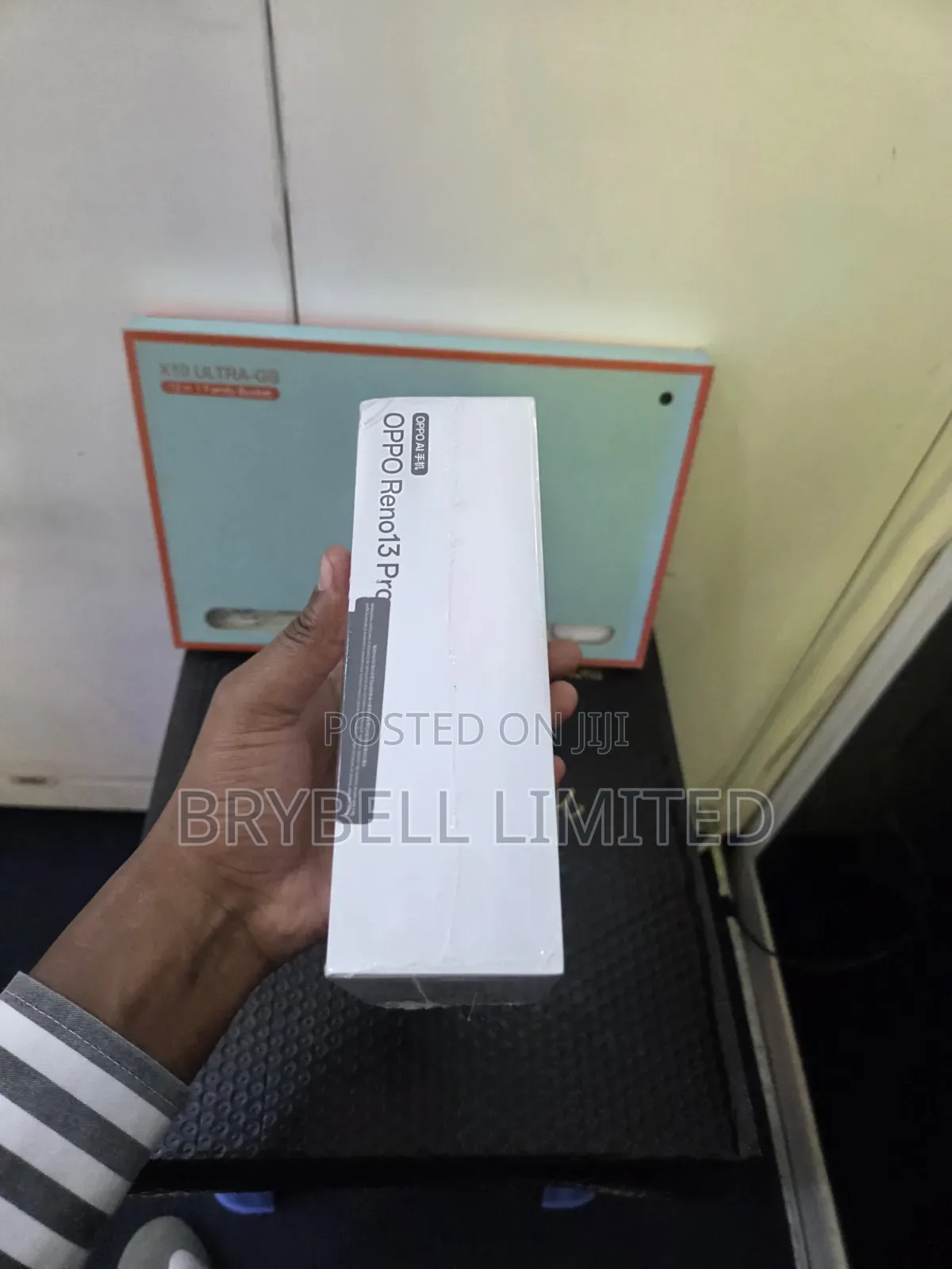 New Oppo Reno13 Pro 16 GB Black