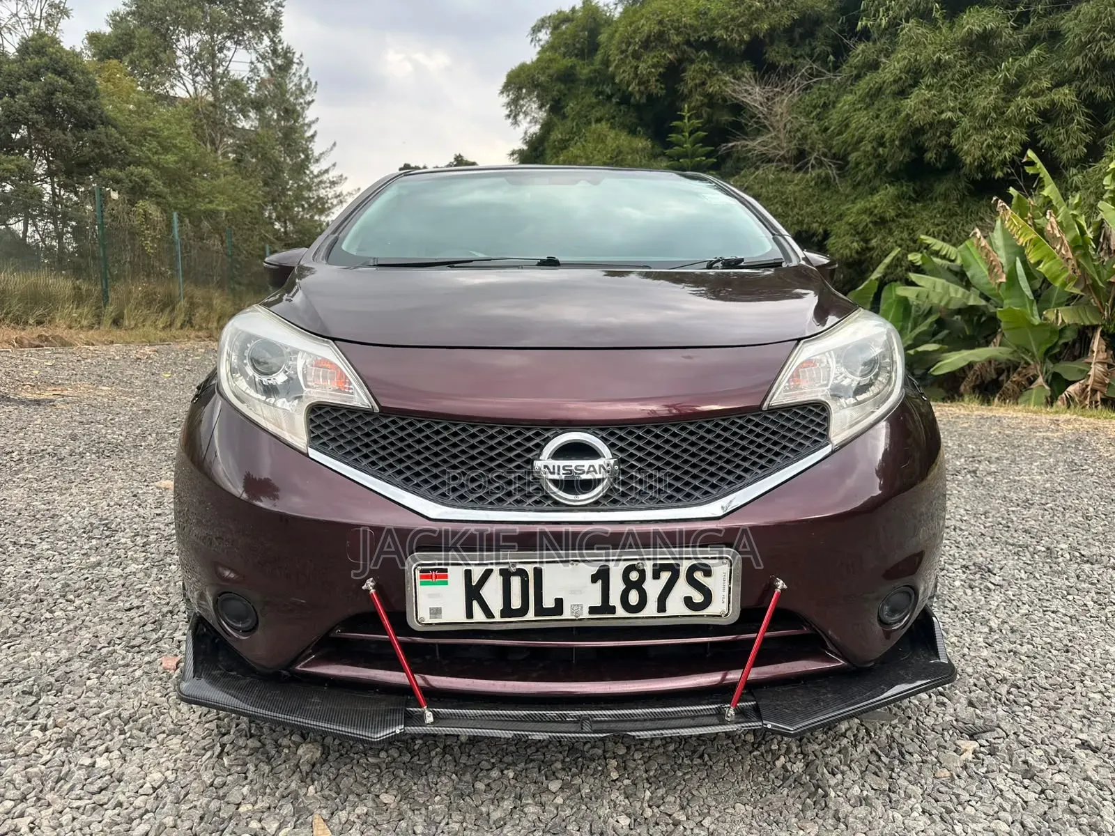 Nissan Note 2015 Maroon