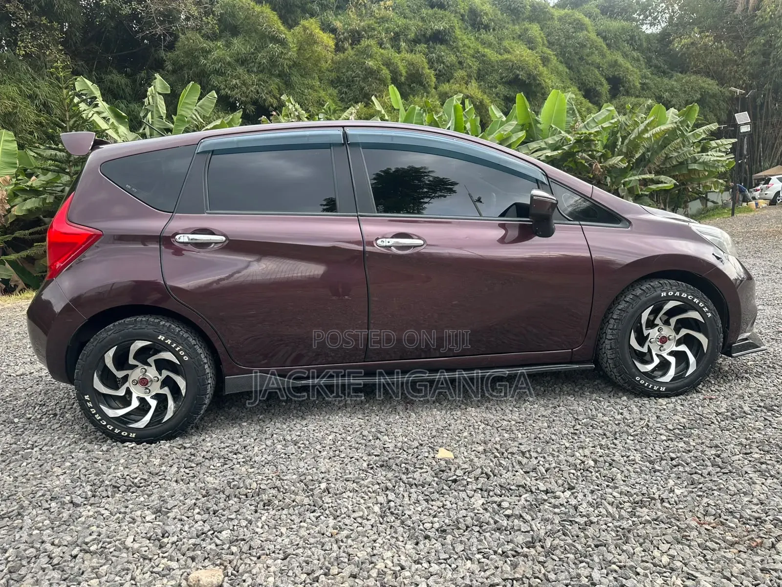 Nissan Note 2015 Maroon