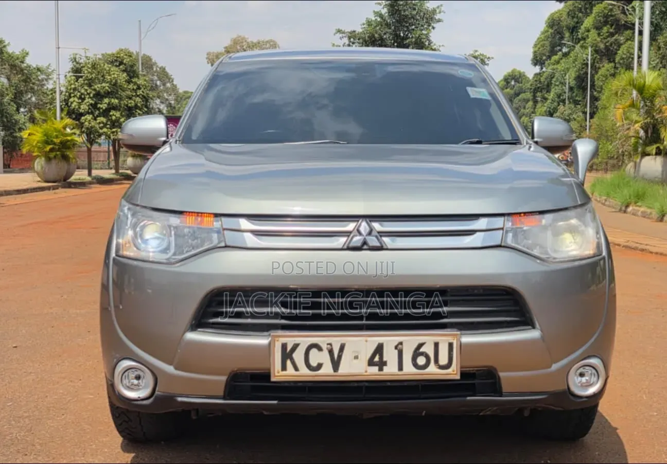 Mitsubishi Outlander 2012 Gray