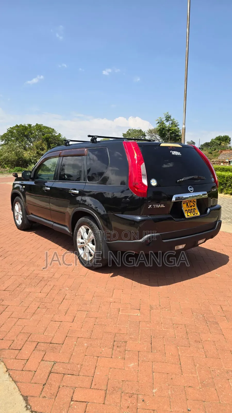 Nissan X-Trail 2012 Black