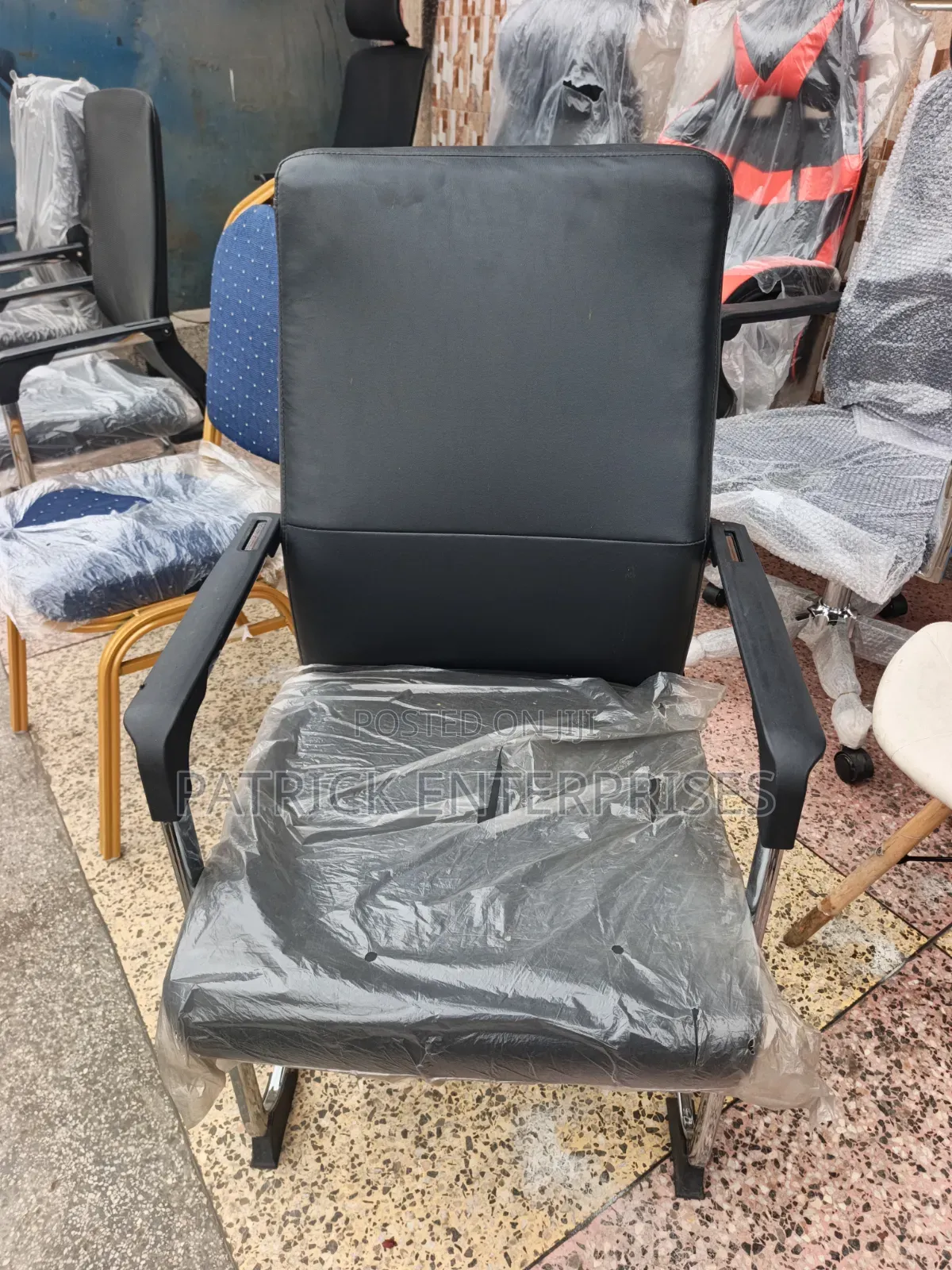 Black Imported Executive Visitors/ Boardroom Chair