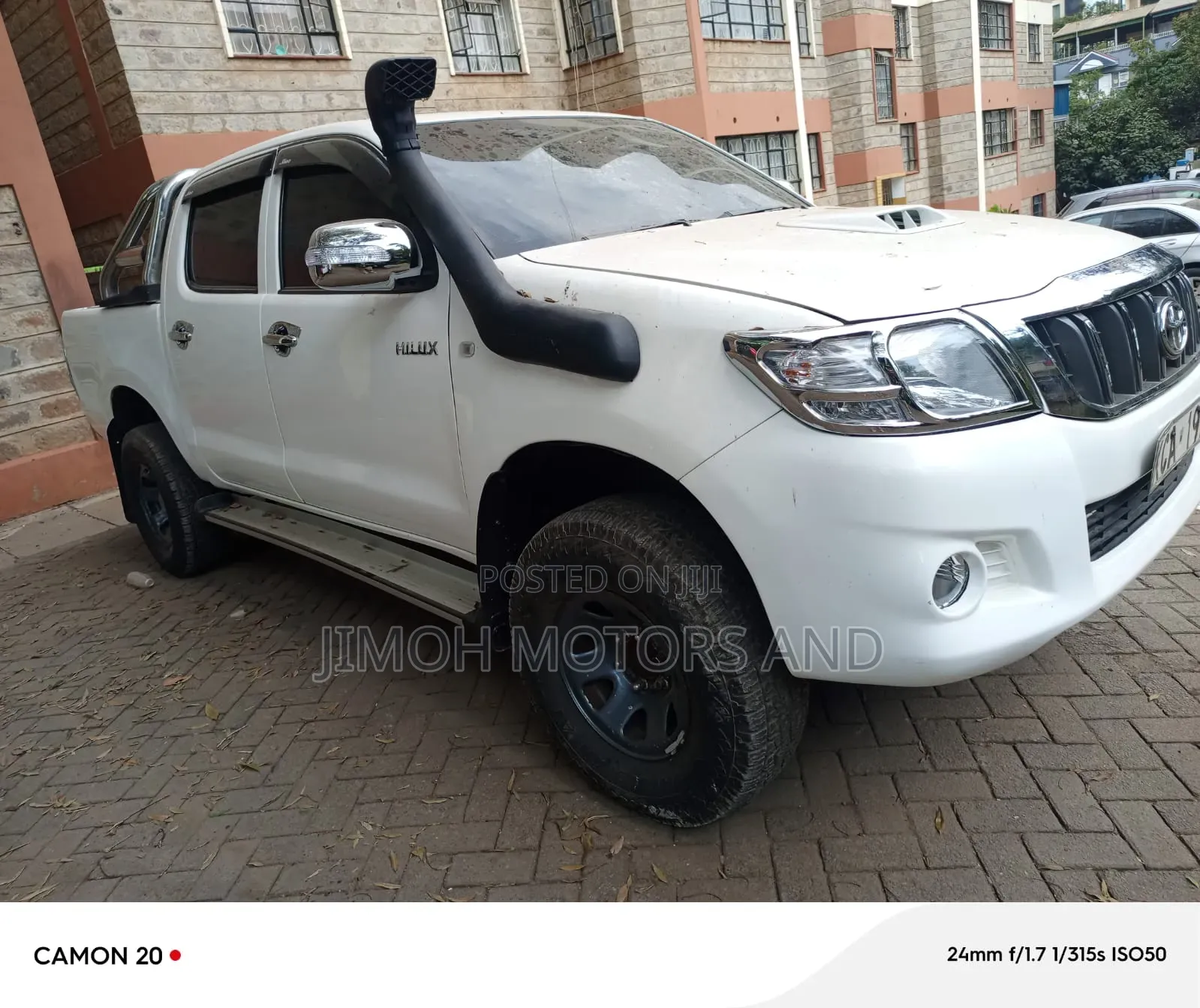 Toyota Hilux 2008 White