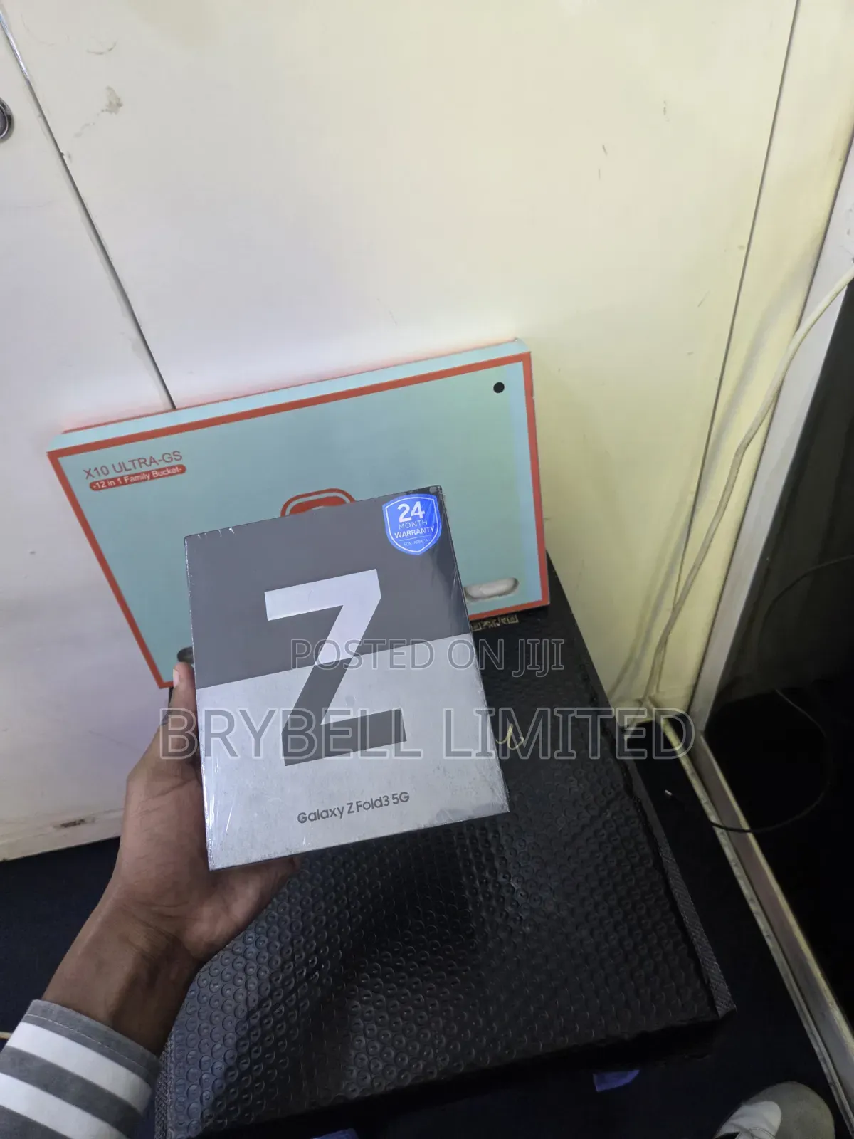 New Samsung Galaxy Z Fold3 5G 256 GB Black