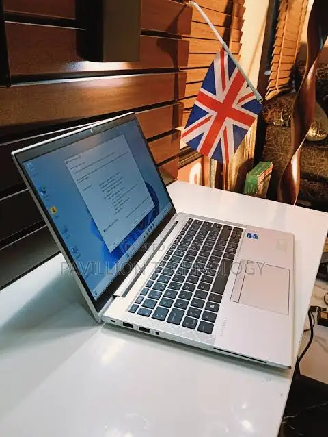 Laptop HP EliteBook 840 G8 16GB Intel Core i7 SSD 512GB