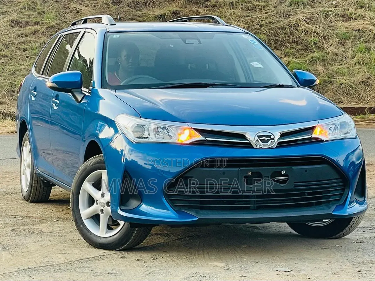 Toyota Corolla Fielder 2020 Blue