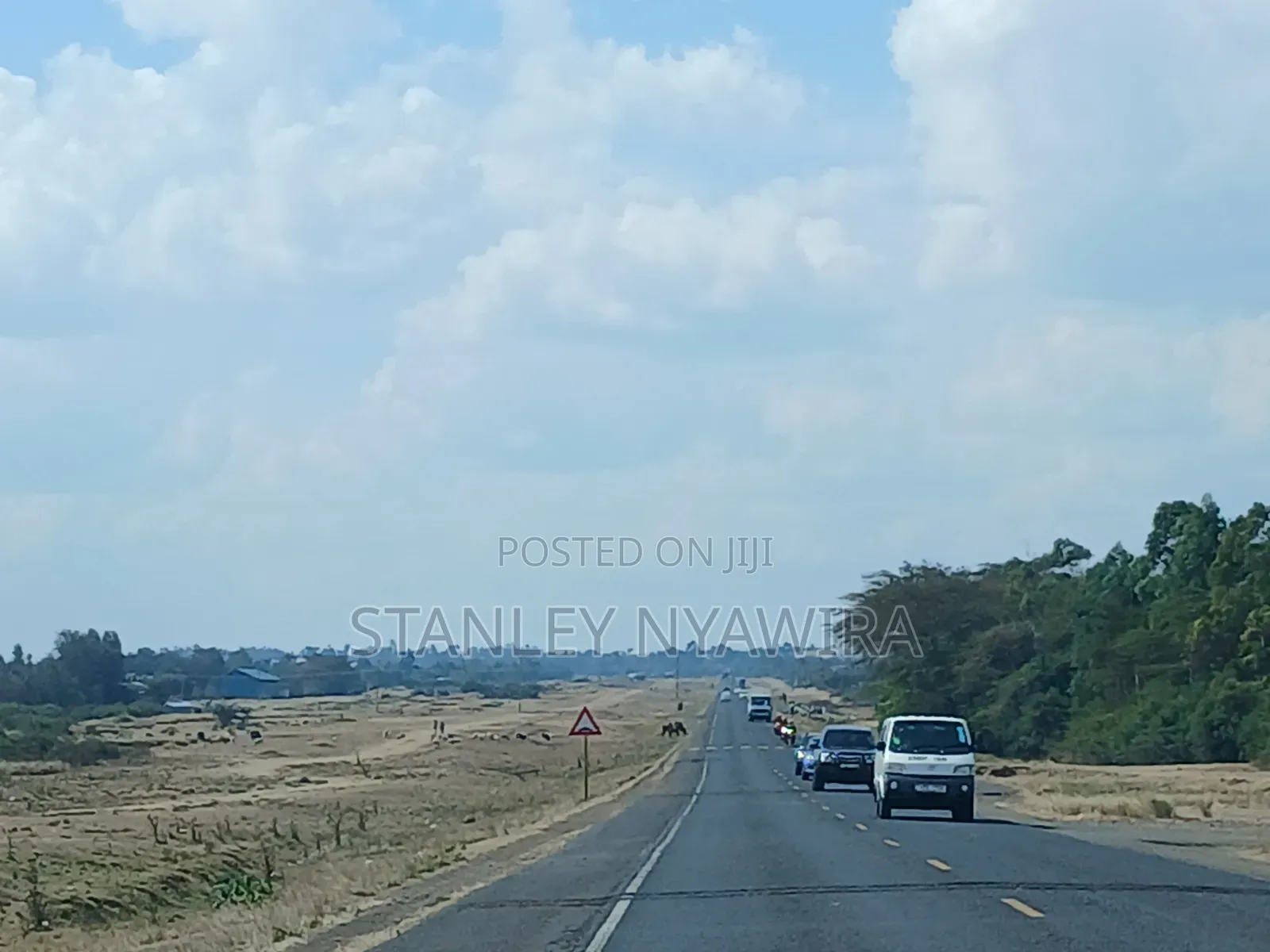 3 Acreas Touching Nanyuki Nyeri Highway