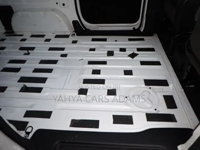 Nissan Vanette 2019 White