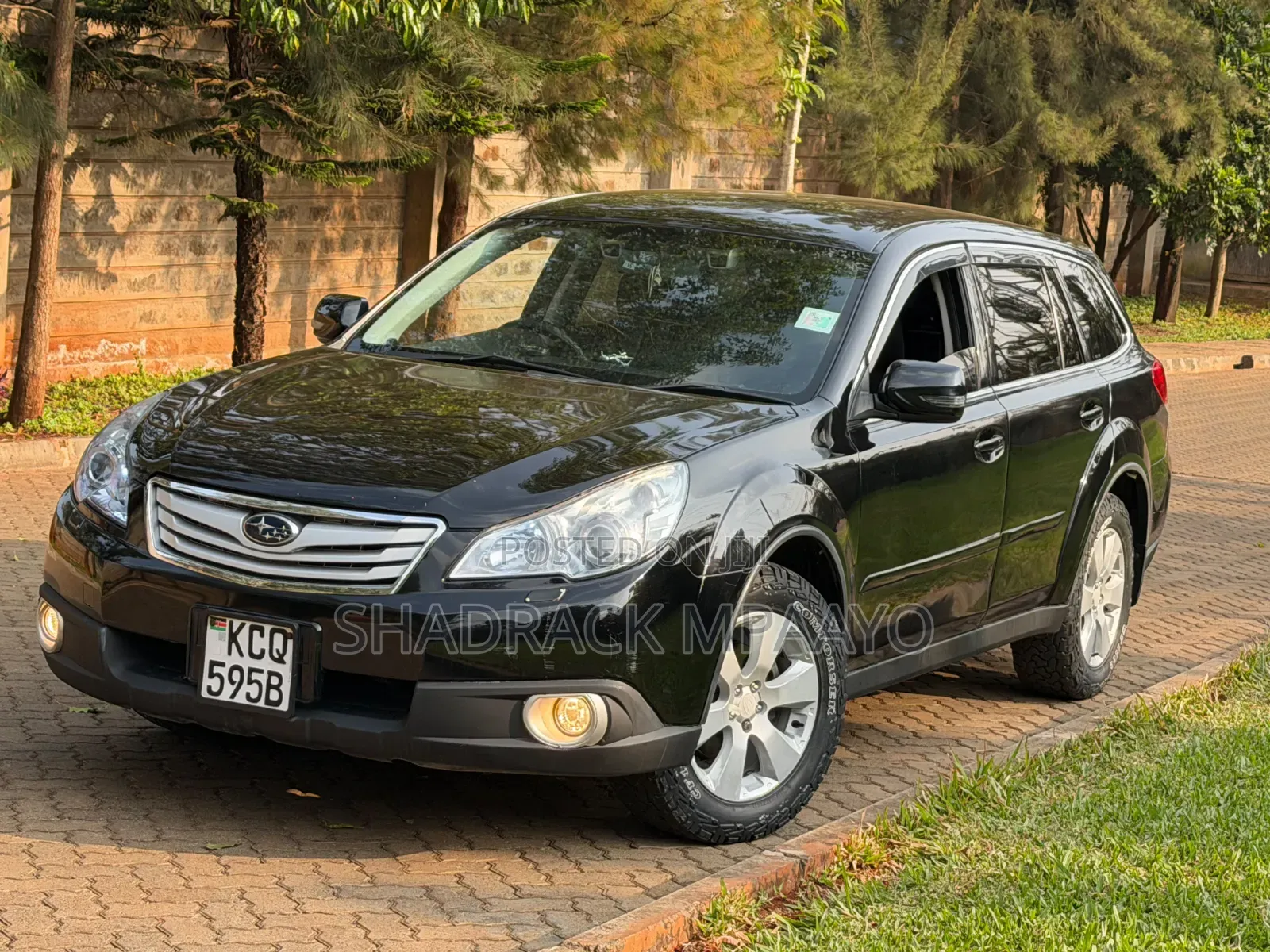 Subaru Outback 2011 White