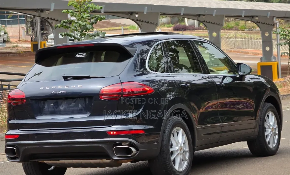 Porsche Cayenne 2015 Black
