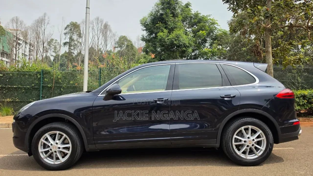 Porsche Cayenne 2015 Black