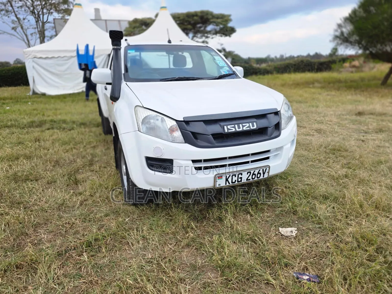 Isuzu D-MAX 2015 White