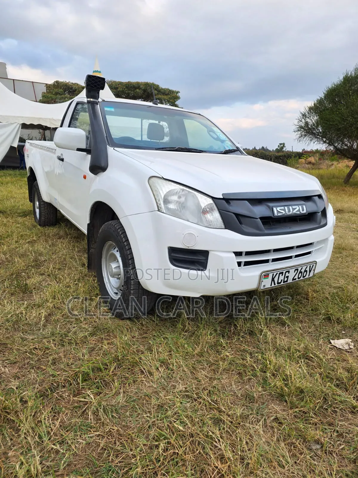 Isuzu D-MAX 2015 White