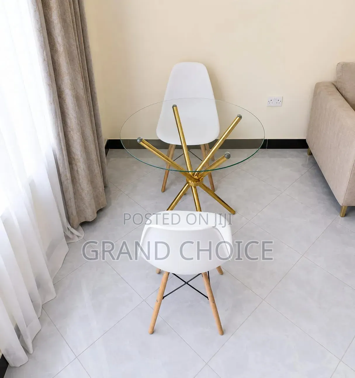 Modern Round Glass Dining Table Set With White Eames Chairs