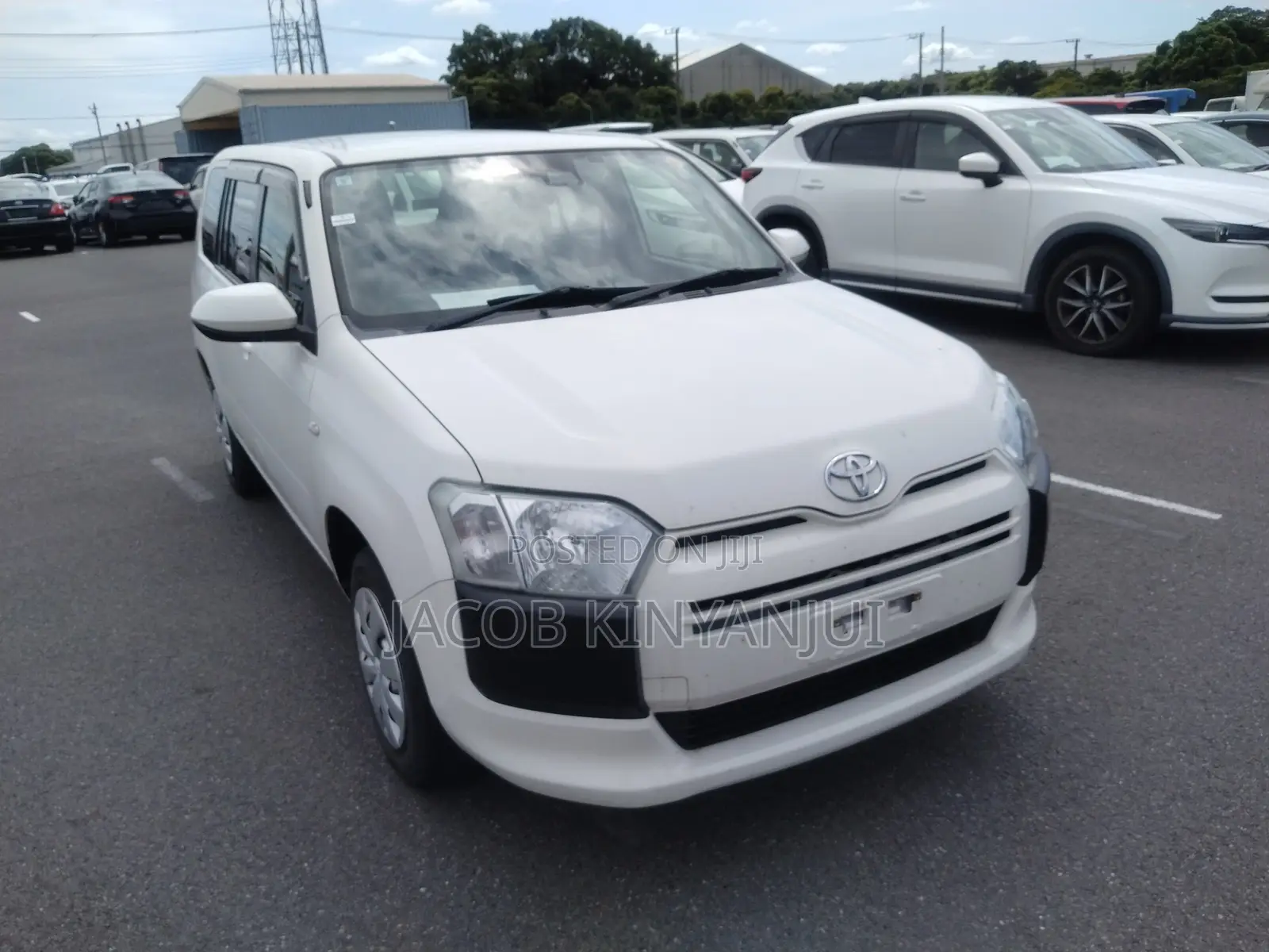Toyota Probox 1.5 F 4WD 2021 White