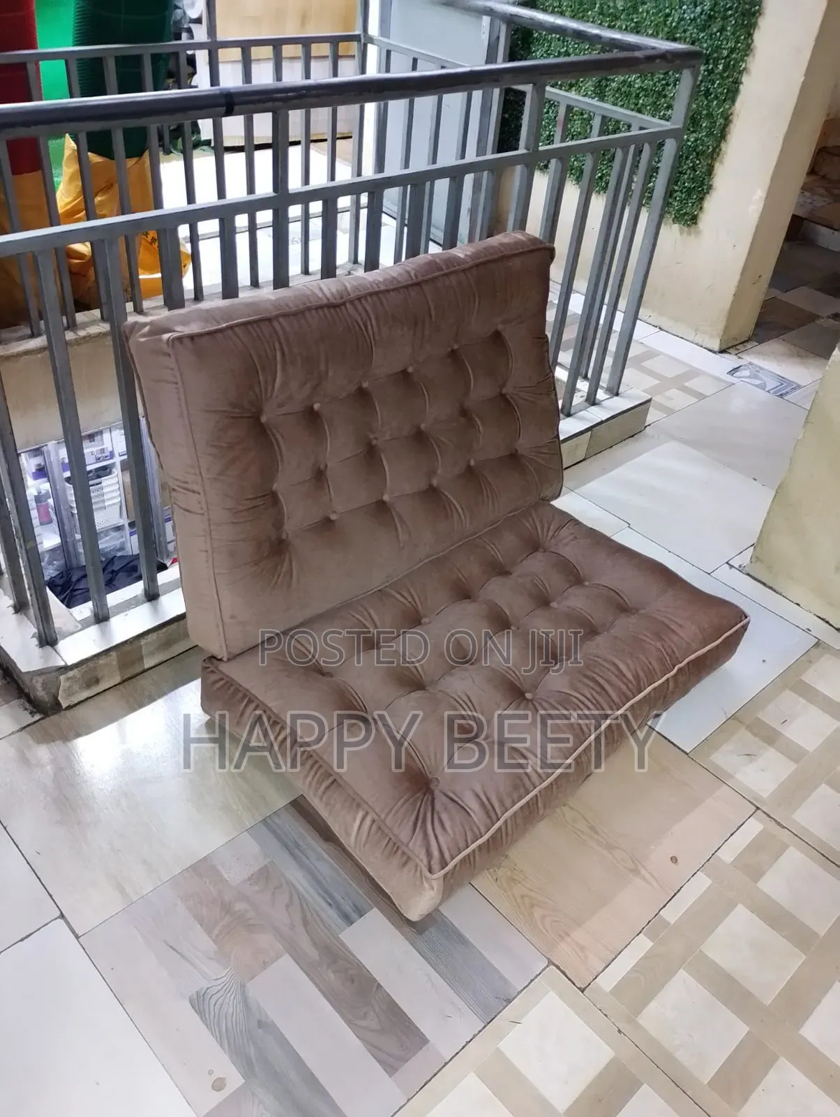 Customized Fiber Filled Cozy Cushions