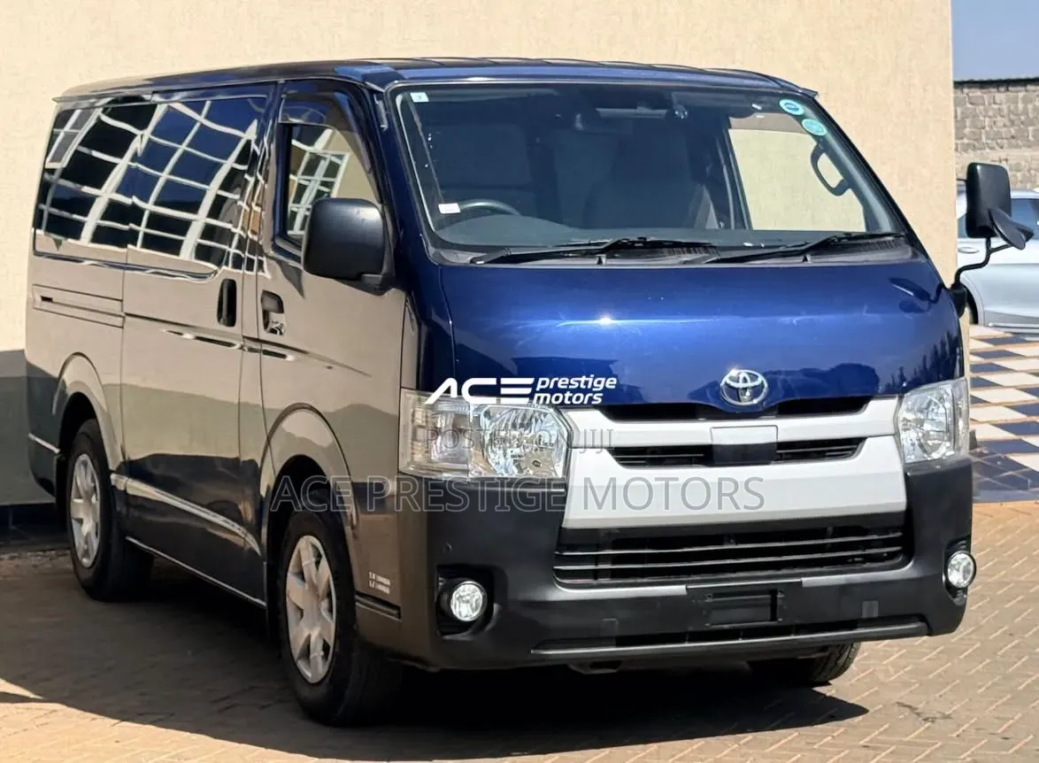 Toyota HiAce 2018 Blue