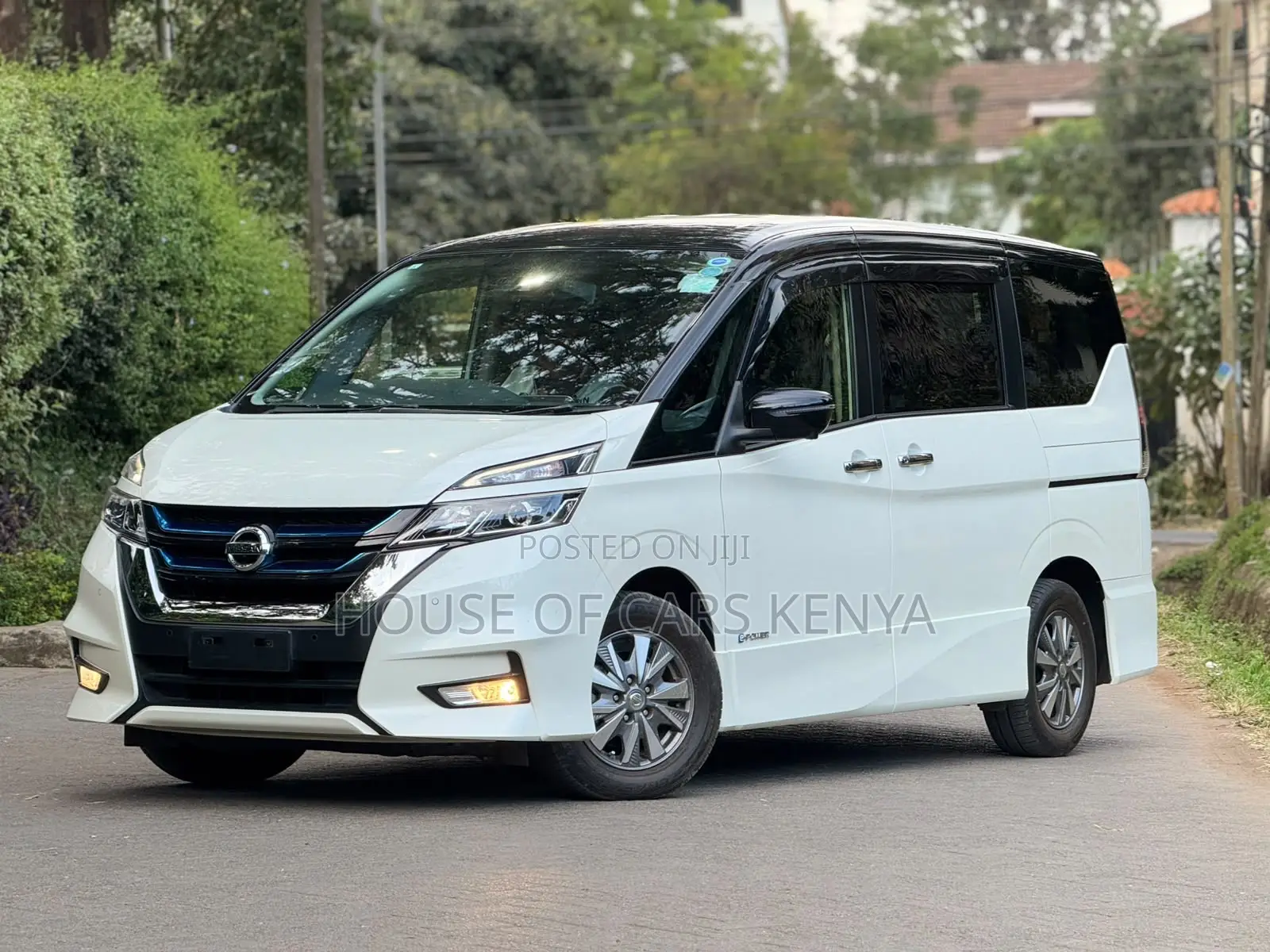 Nissan Serena 2019 White