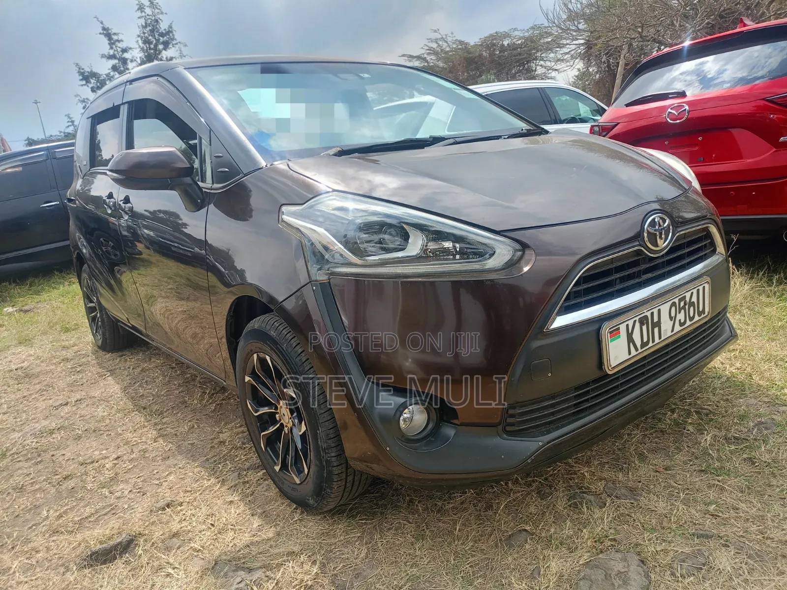 Toyota Sienta 2016 Brown