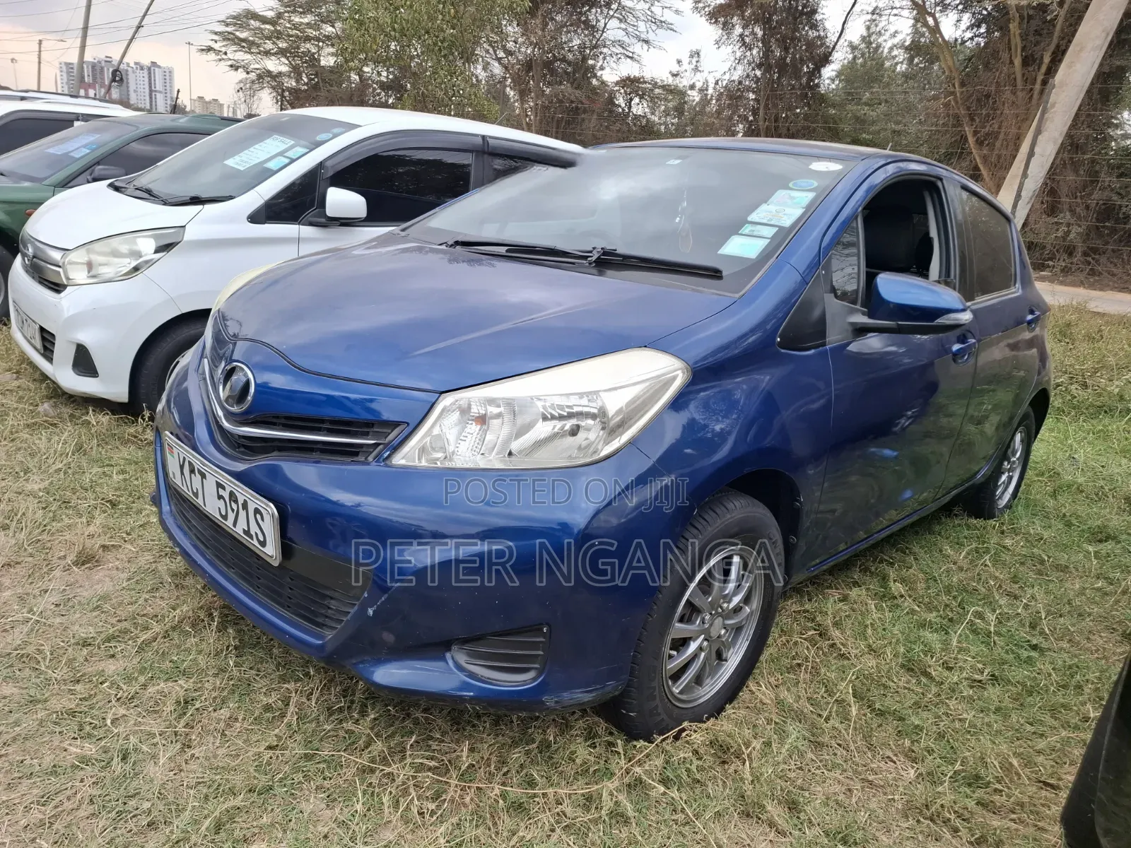 Toyota Vitz 2011 Blue