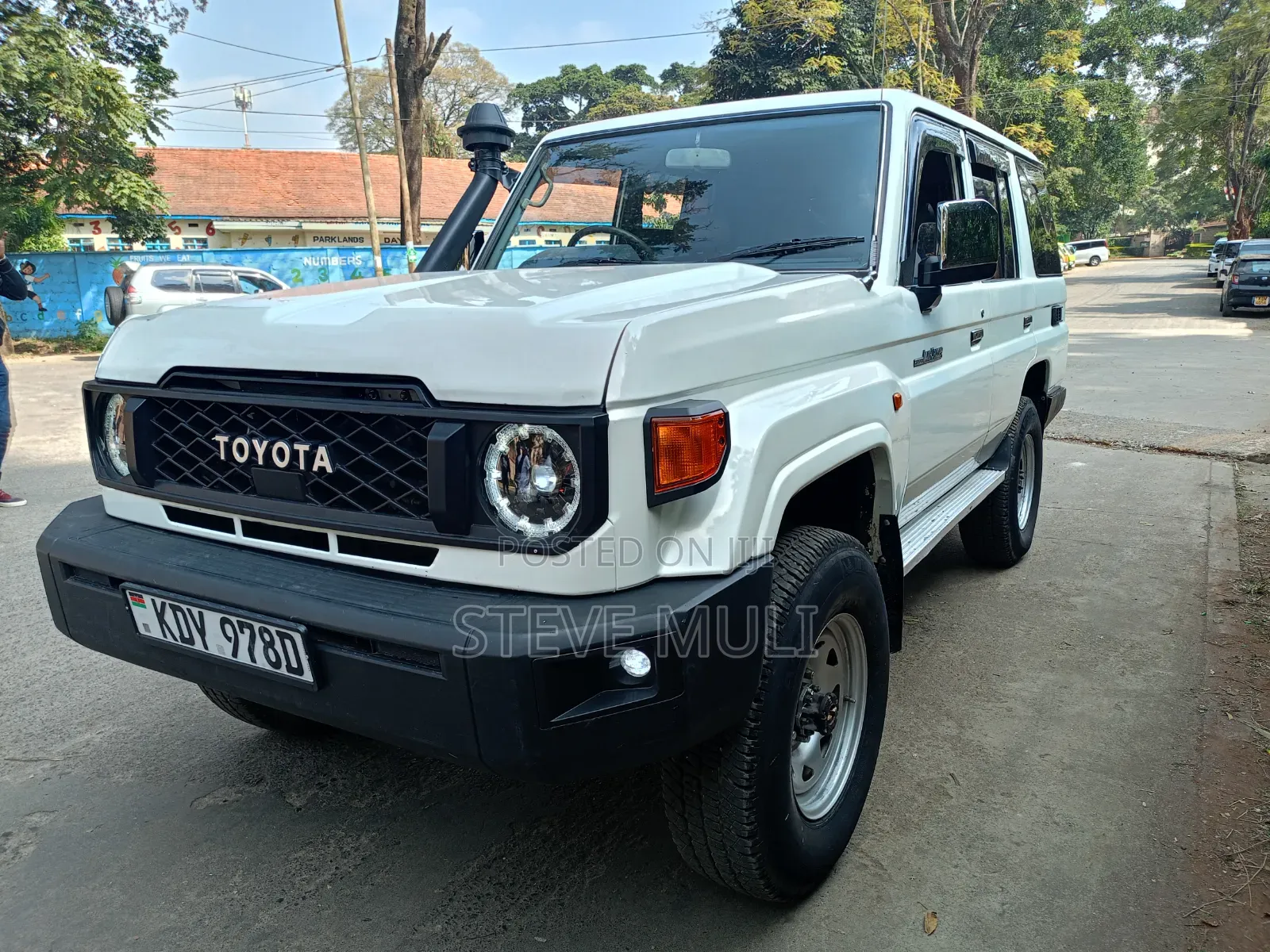 Toyota Land Cruiser 2008 White