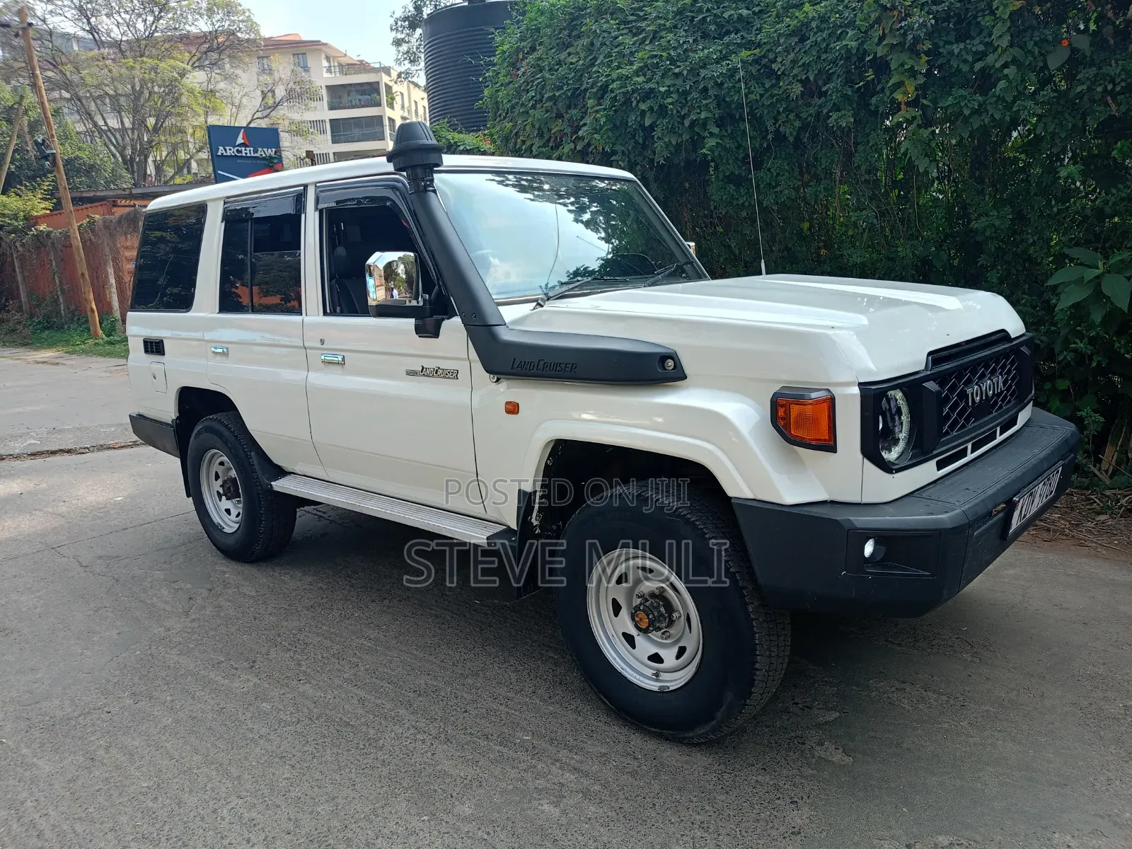 Toyota Land Cruiser 2008 White