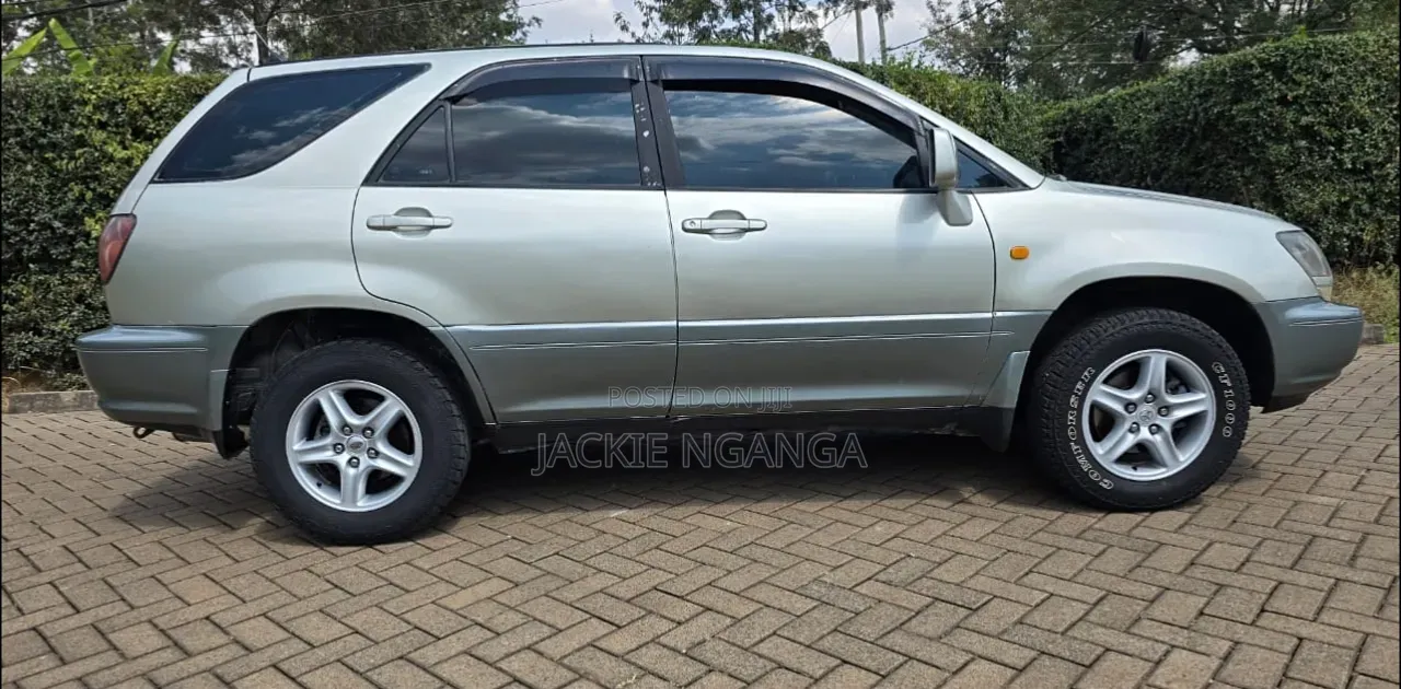 Toyota Harrier 2003 Silver