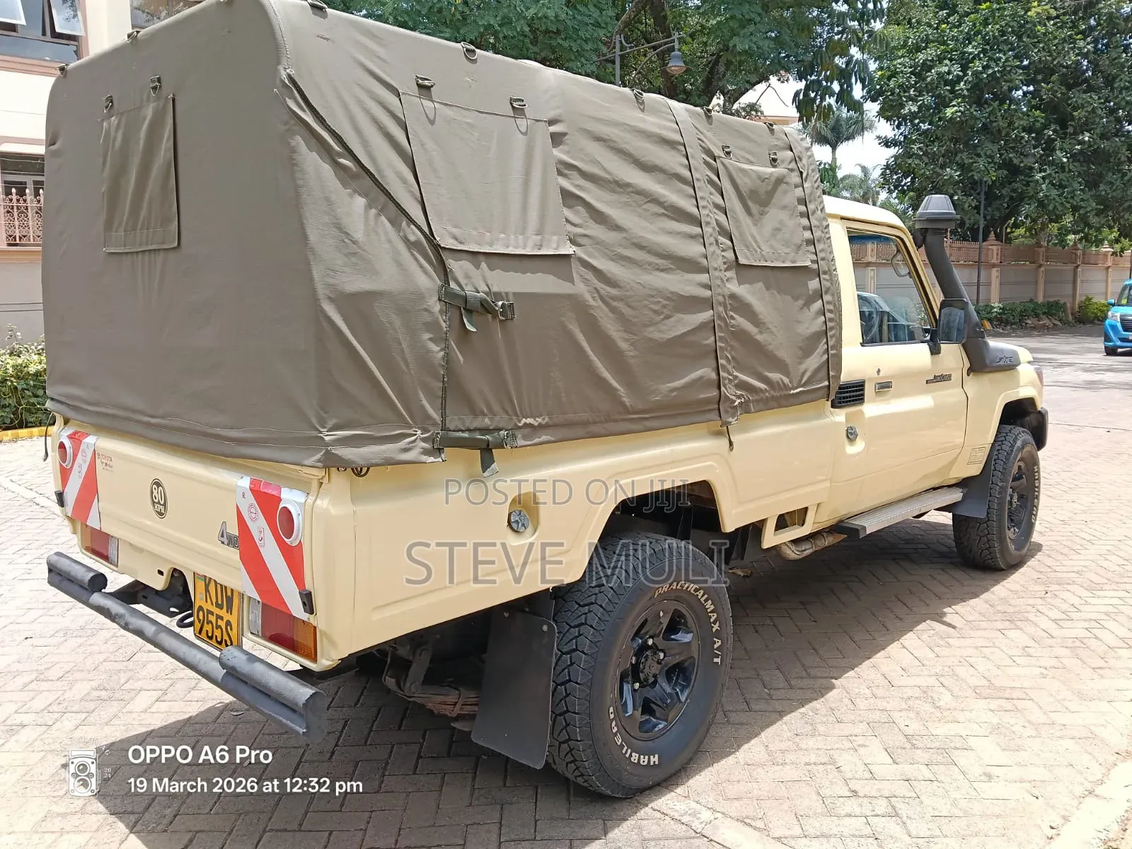 Toyota Land Cruiser 2008 Gold