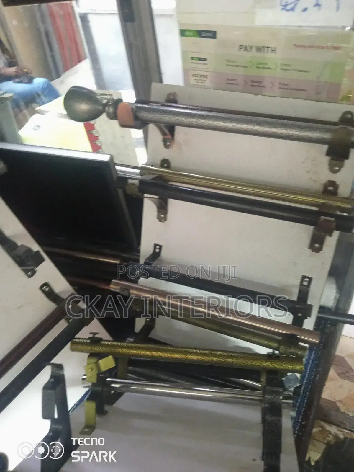 Build to Hold Both Heavy and Light Curtains and Sheers