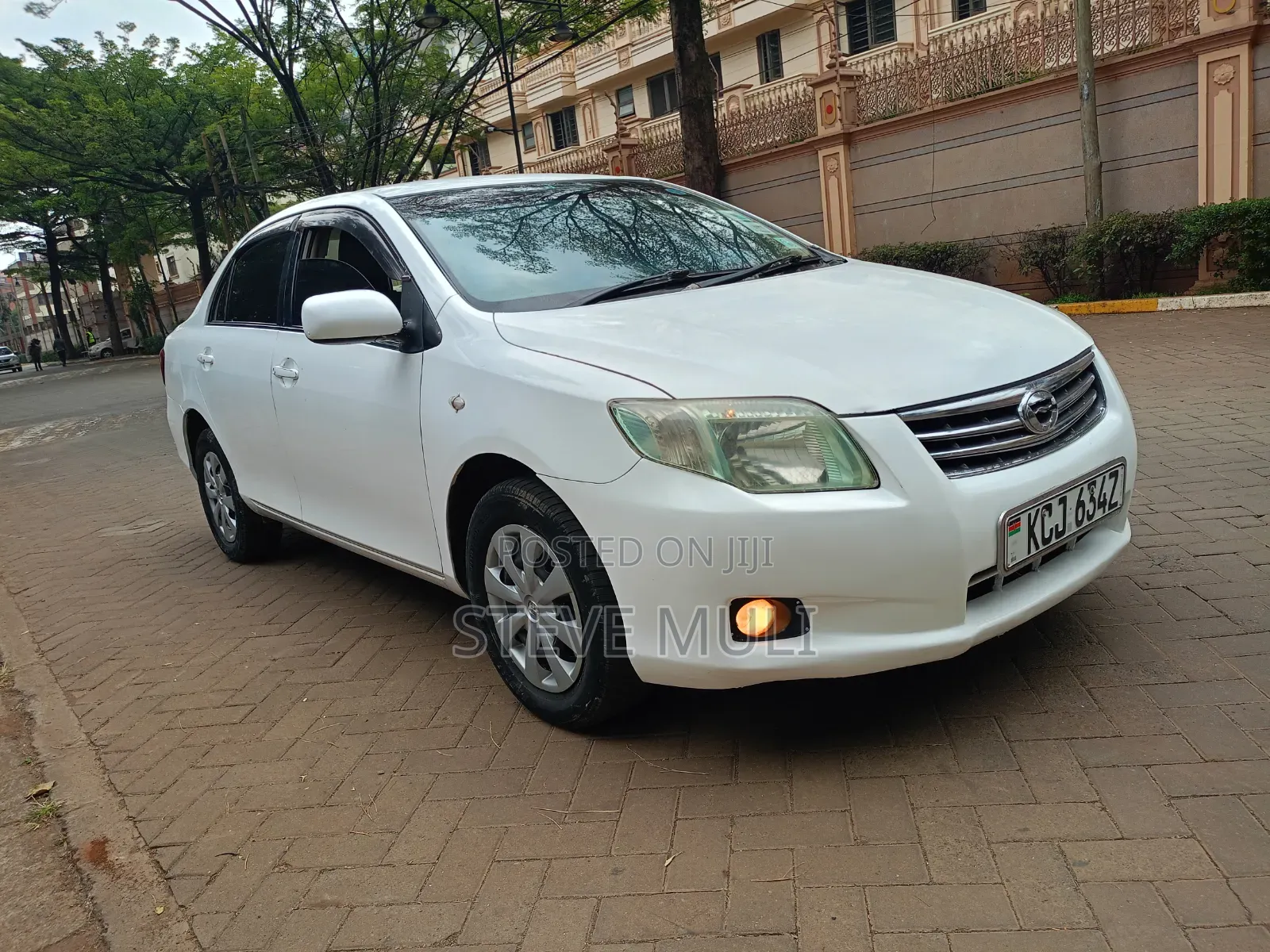 Toyota Axio 2010 White