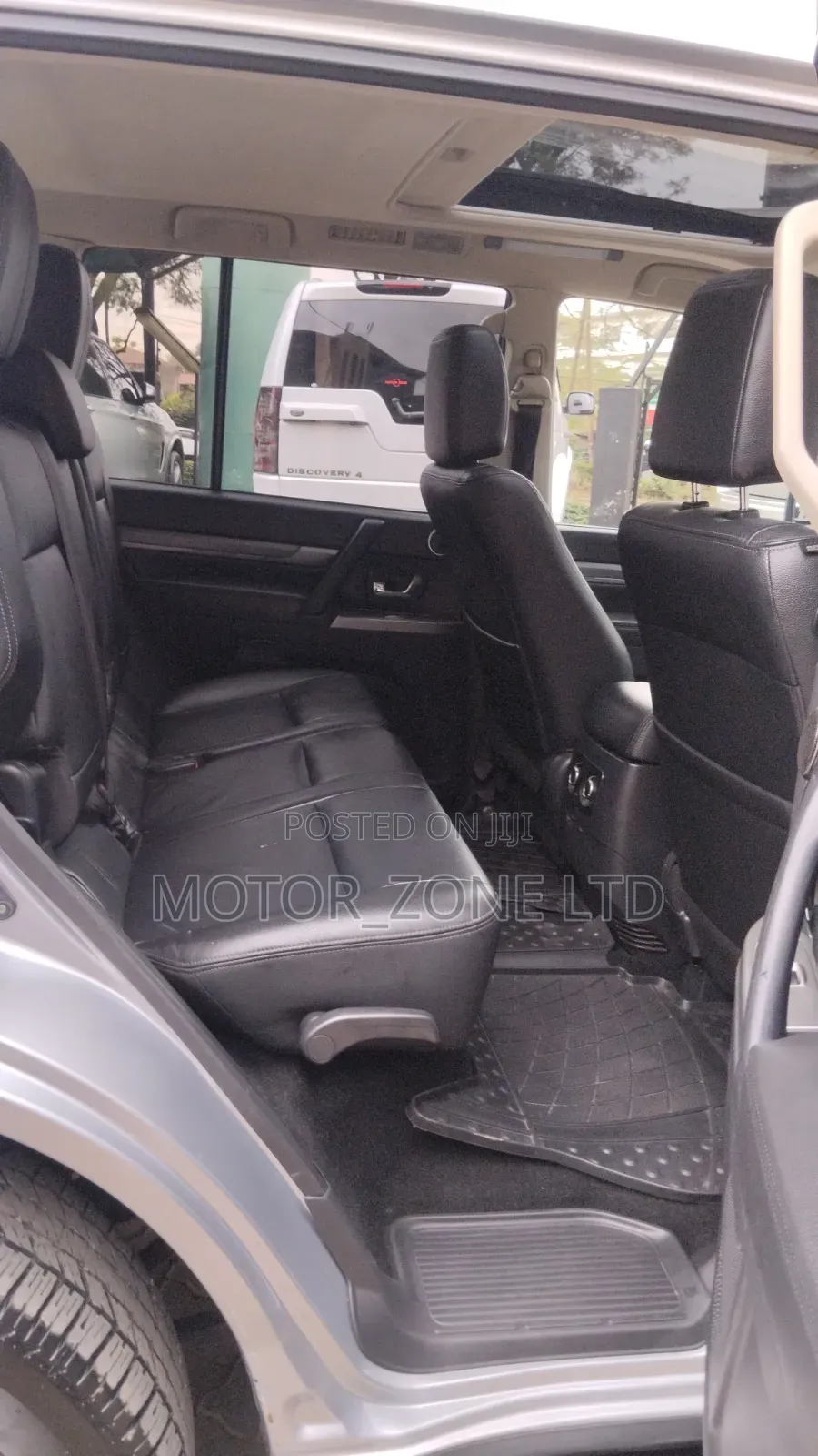 Mitsubishi Pajero 2018 Silver