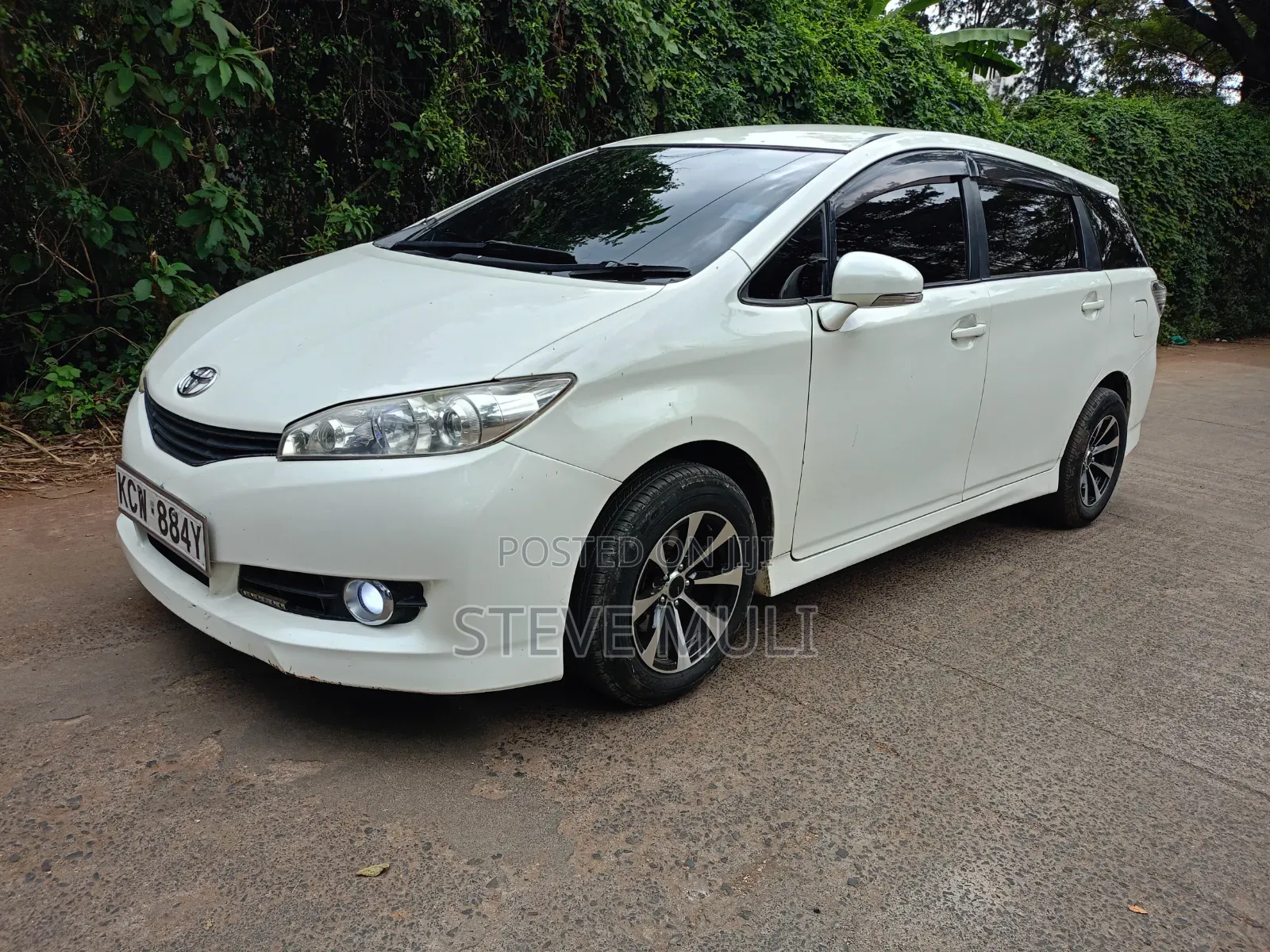 Toyota Wish 2012 White