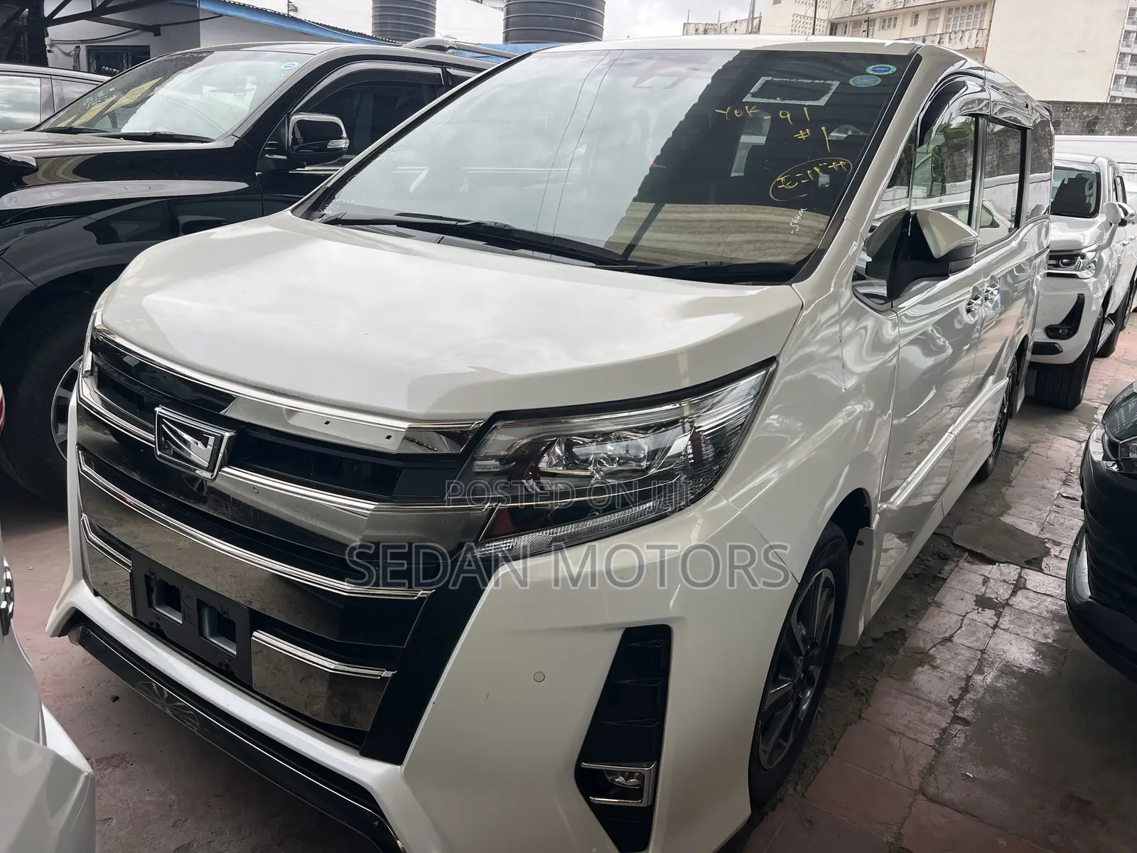 Toyota Noah 2019 Ivory