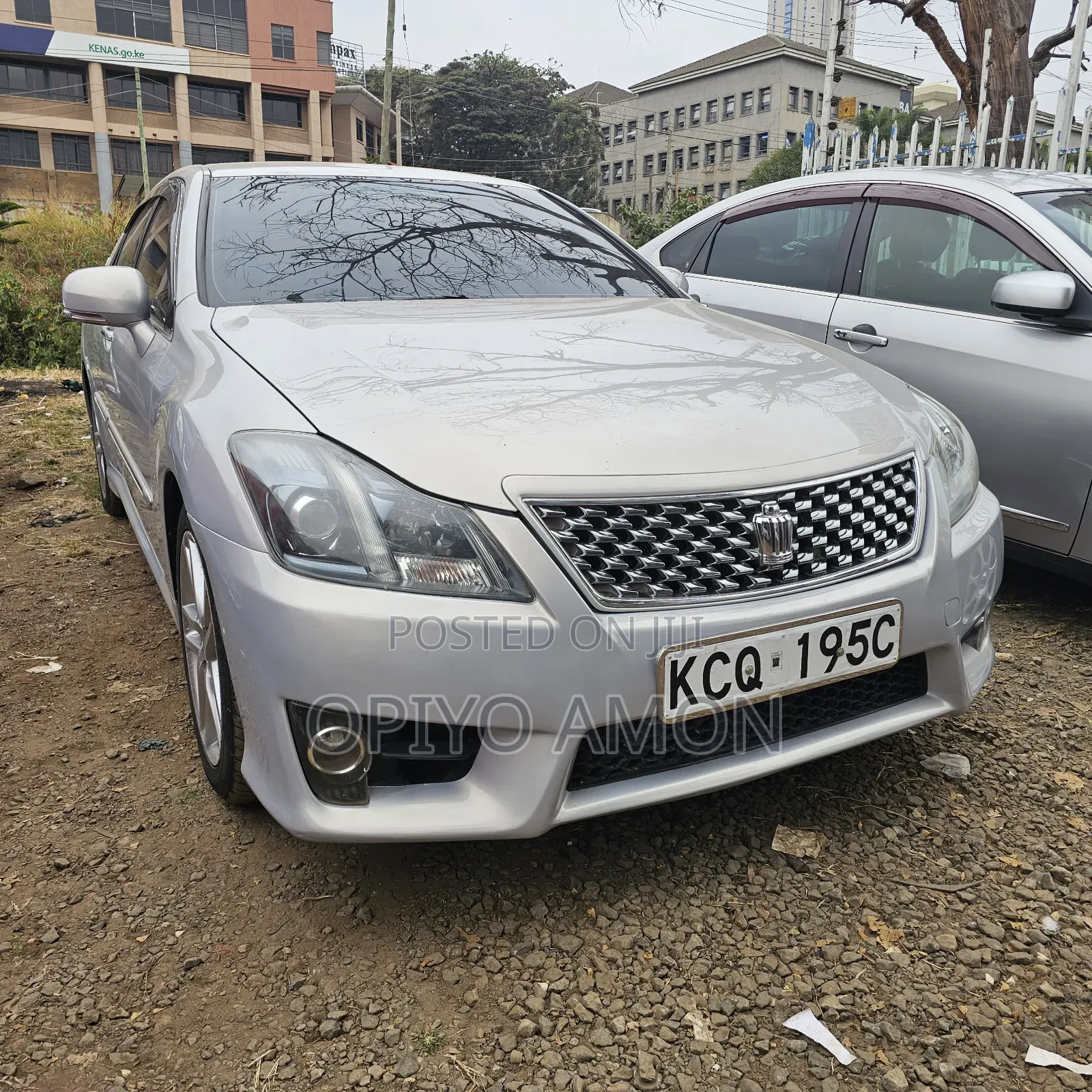 Toyota Crown 2011 Silver