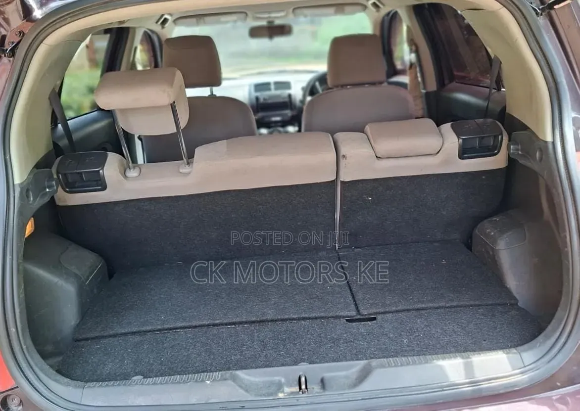 Toyota IST 2008 Maroon