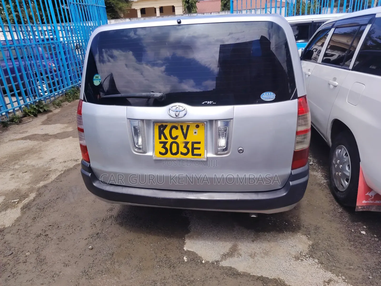 Toyota Succeed 2013 Silver