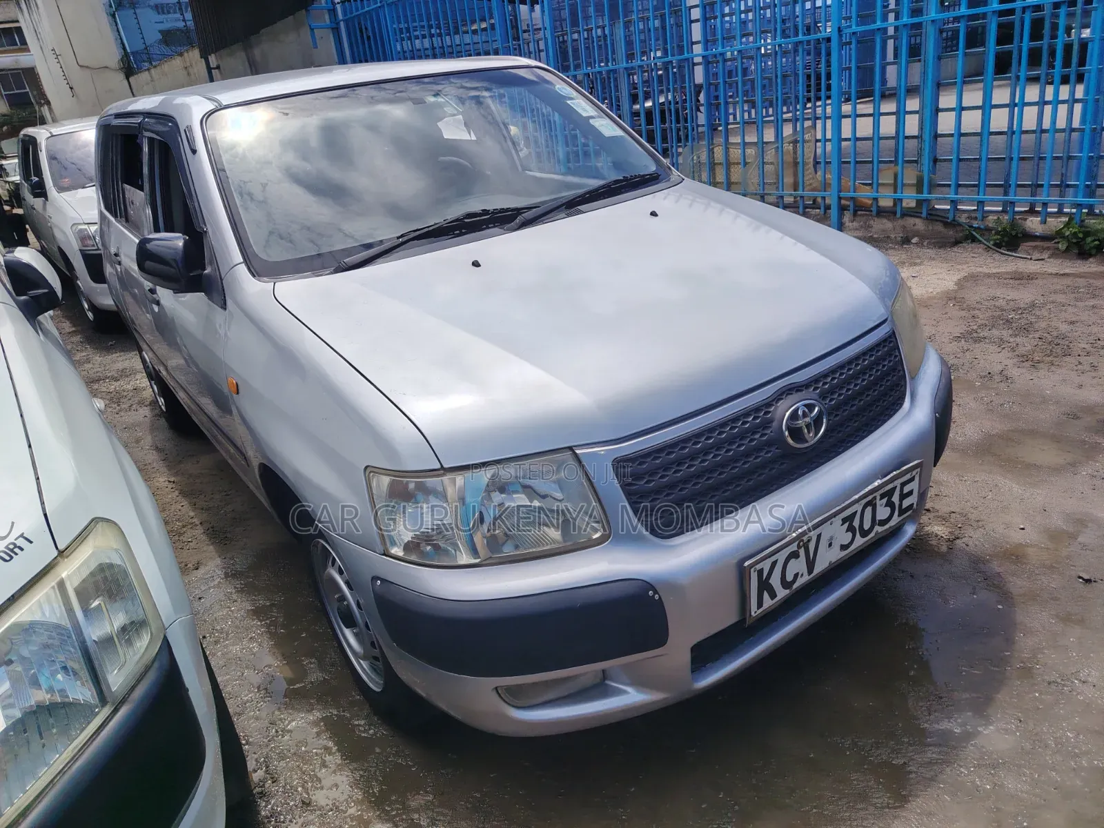 Toyota Succeed 2013 Silver
