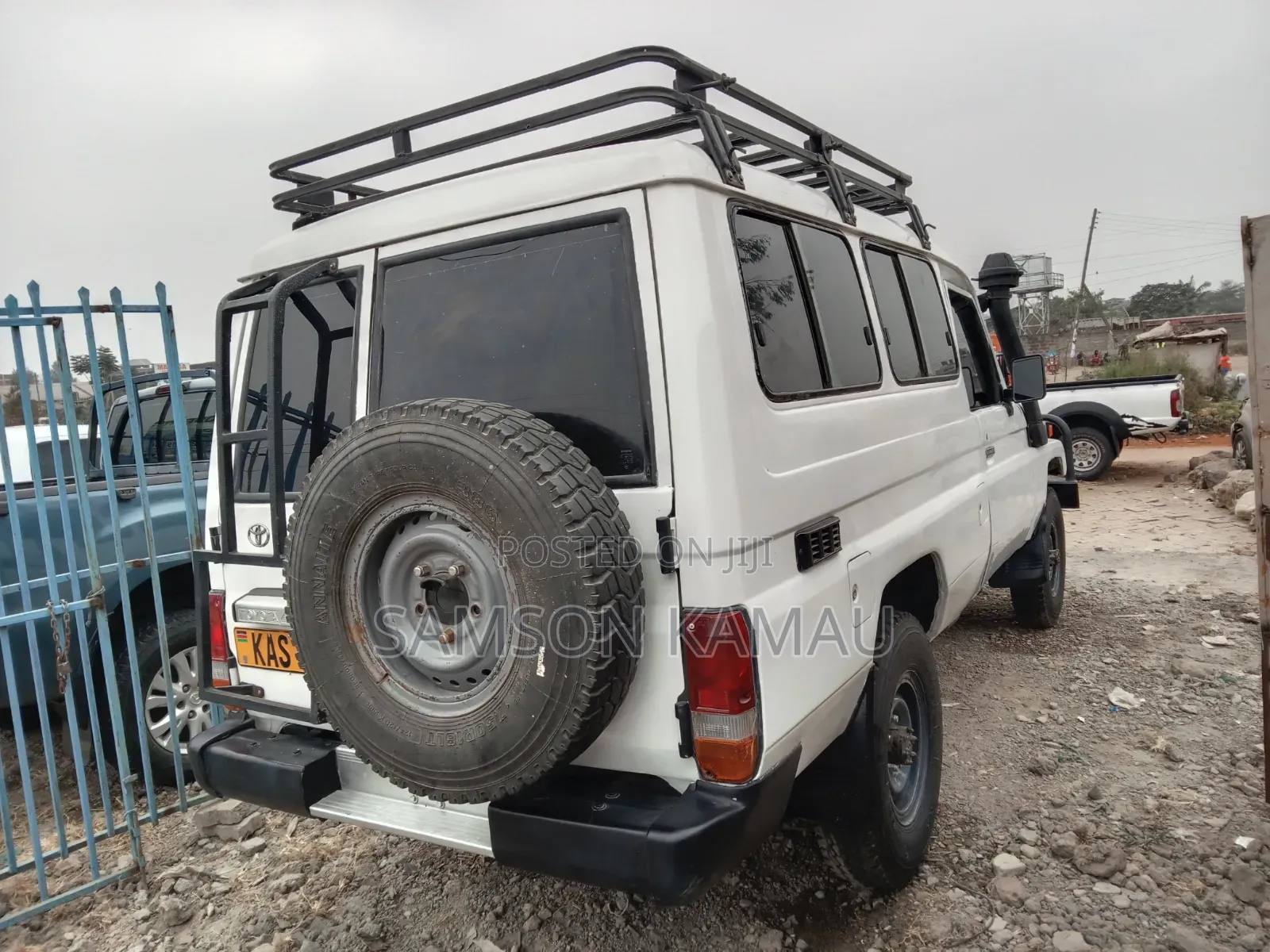 Toyota Land Cruiser 2004 White