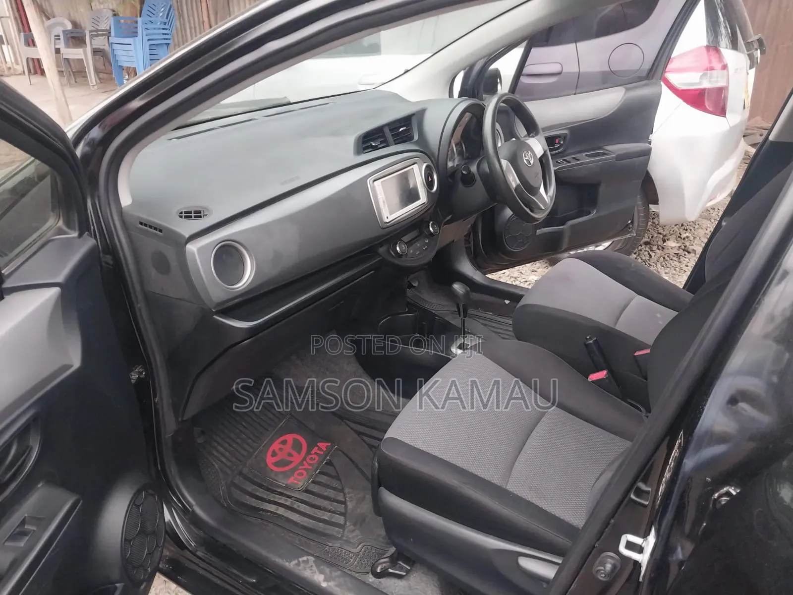 Toyota Vitz 2013 Black