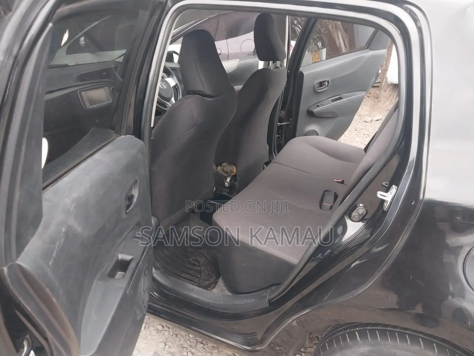 Toyota Vitz 2013 Black
