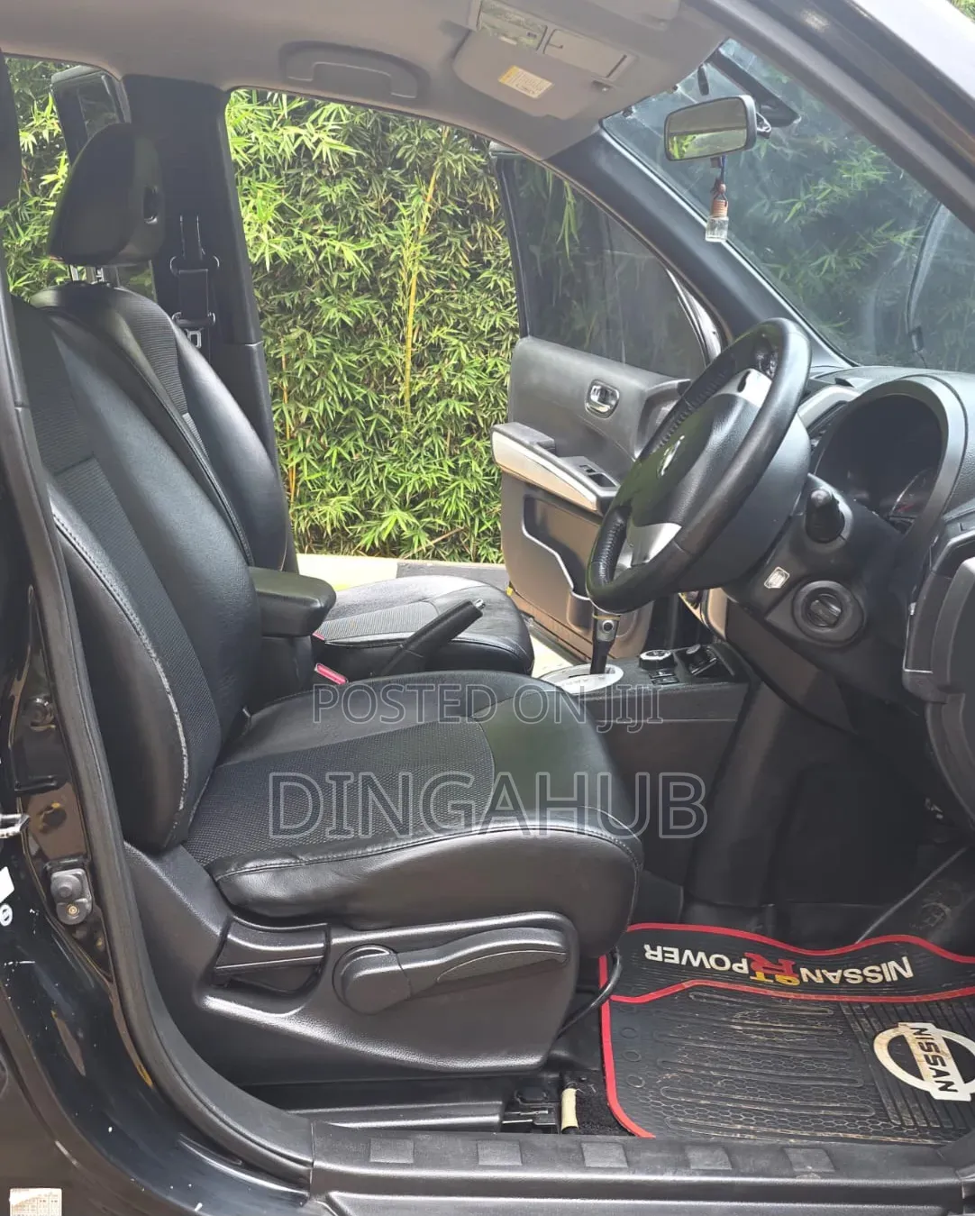 Nissan X-Trail 2.0 Petrol XE 2012 Black
