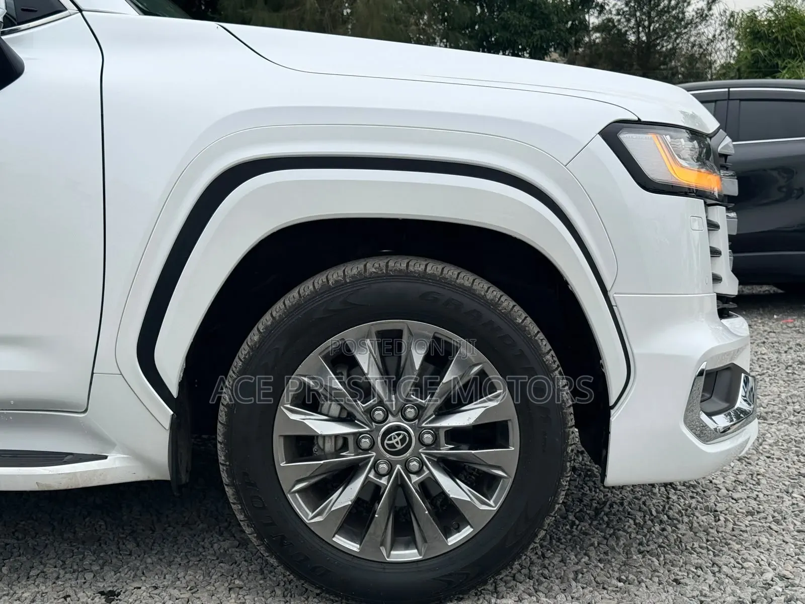 Toyota Land Cruiser 2023 White