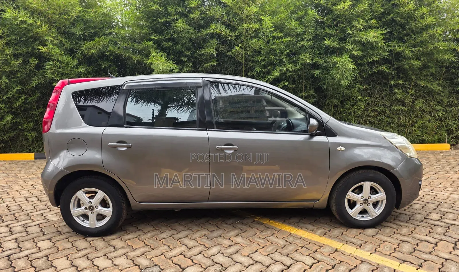 Nissan Note 2010 Gray