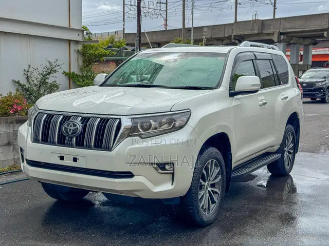 Toyota Land Cruiser Prado 2.8 2019 White