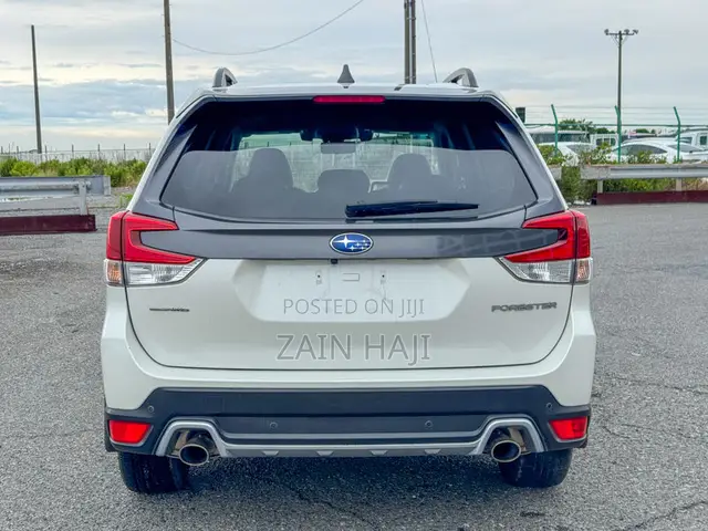 Subaru Forester 2021 White