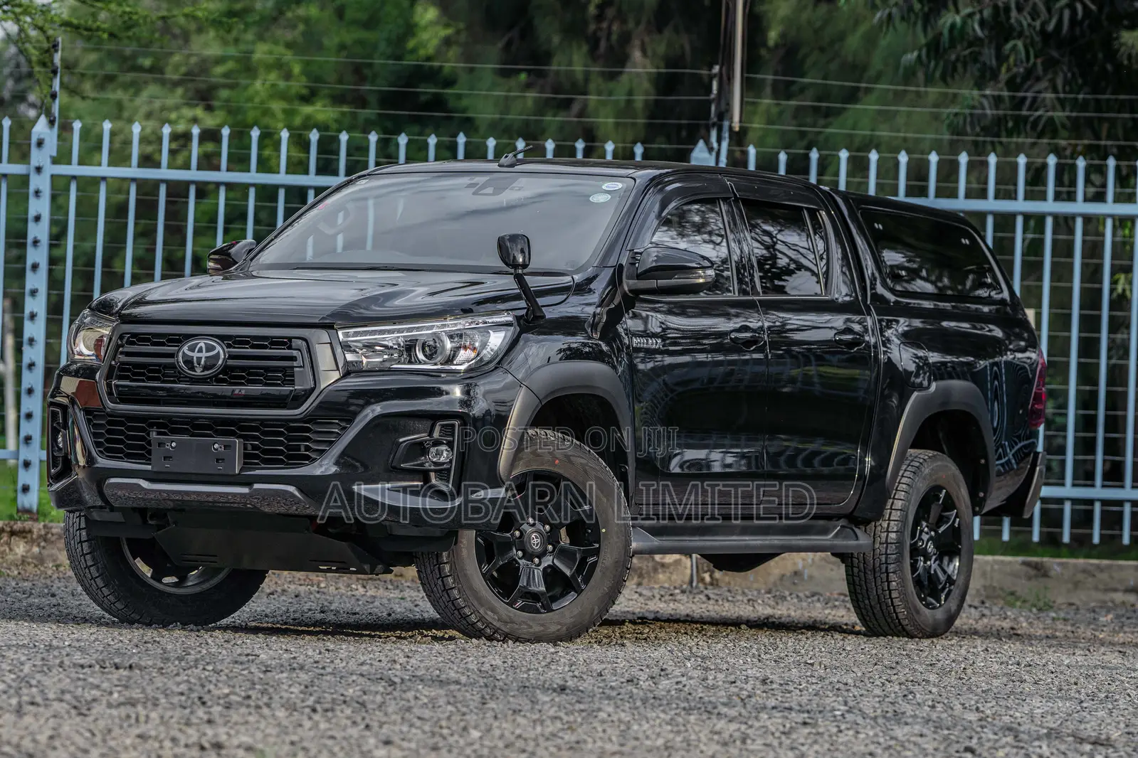 Toyota Hilux 2019 Black