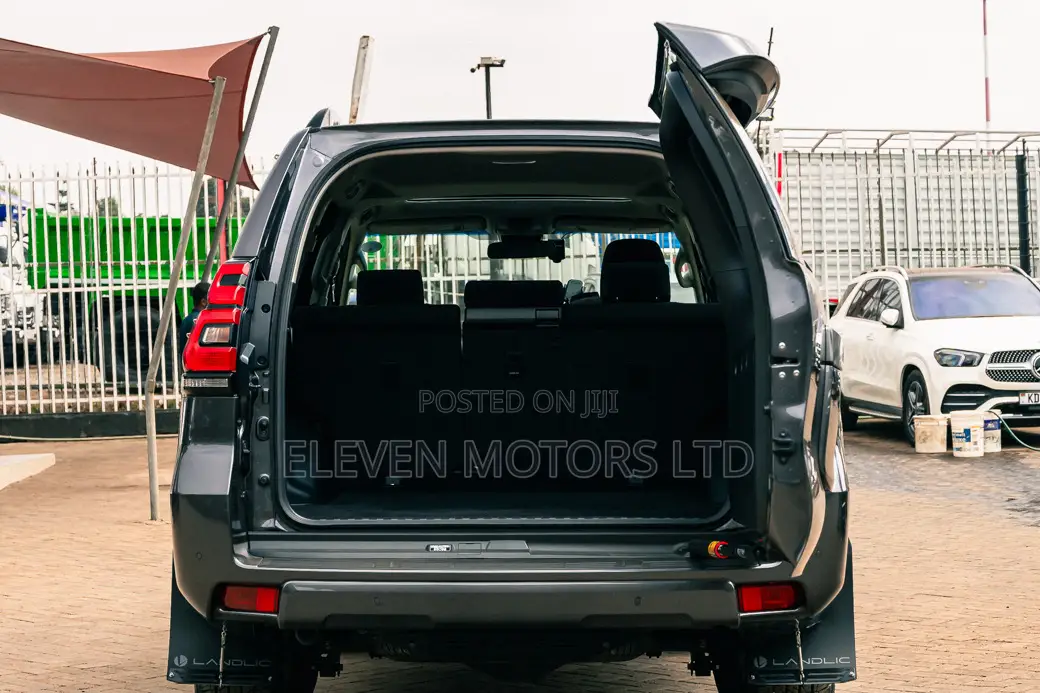 Toyota Land Cruiser Prado 2020 Gray
