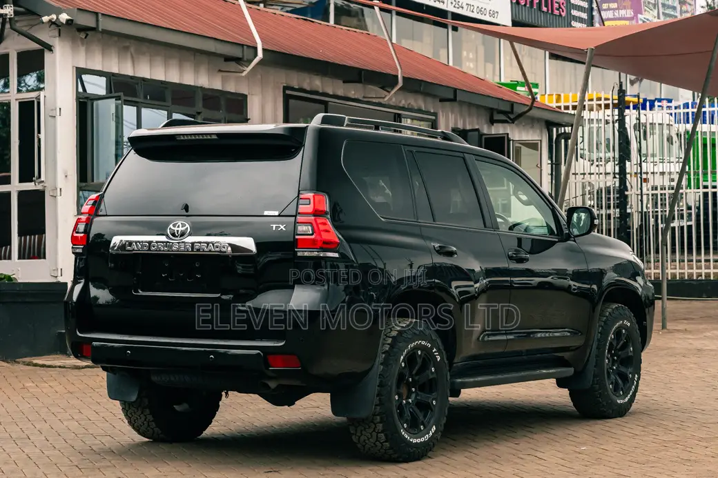 Toyota Land Cruiser Prado 2021 Black